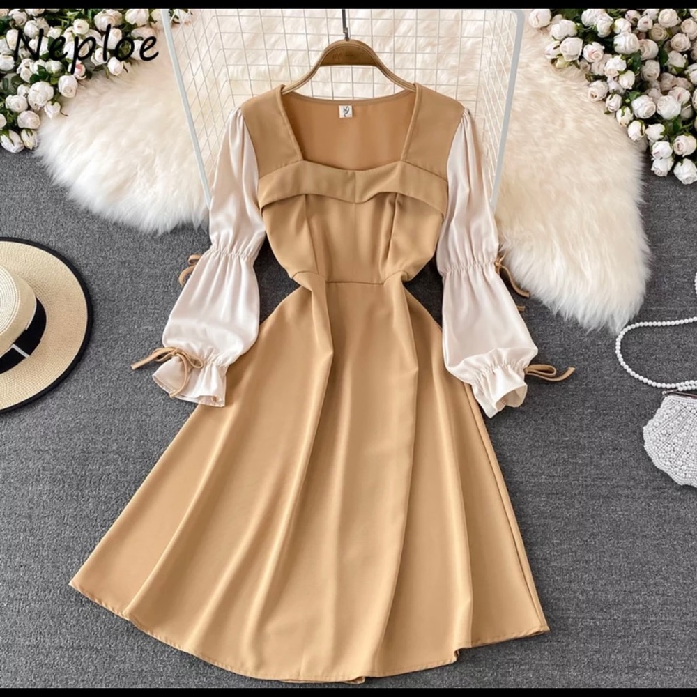 Midi Dress with bows on sleeves